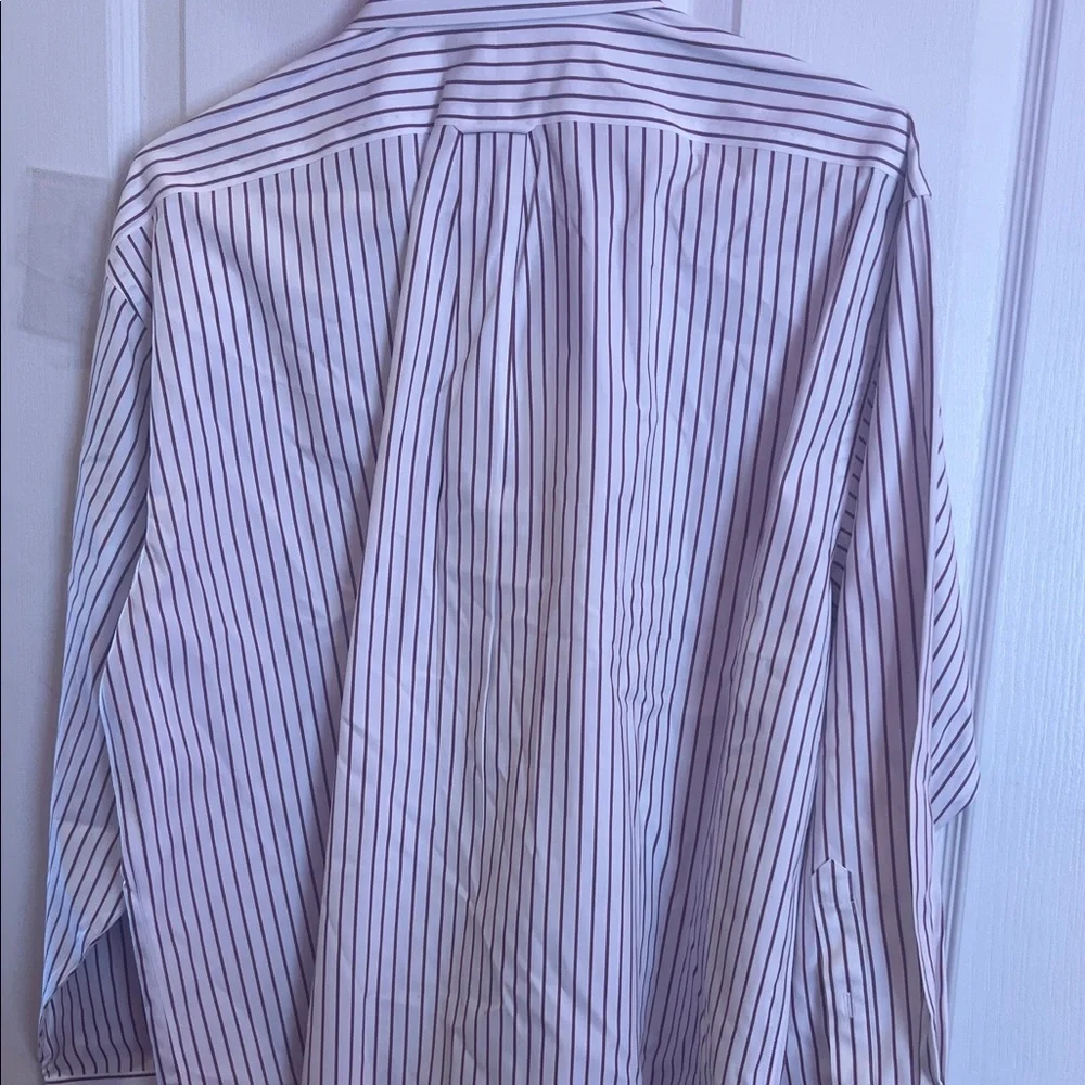 Roundtree & Yorke White Dress Shirt with Burgundy Stripes 16 1/2 33